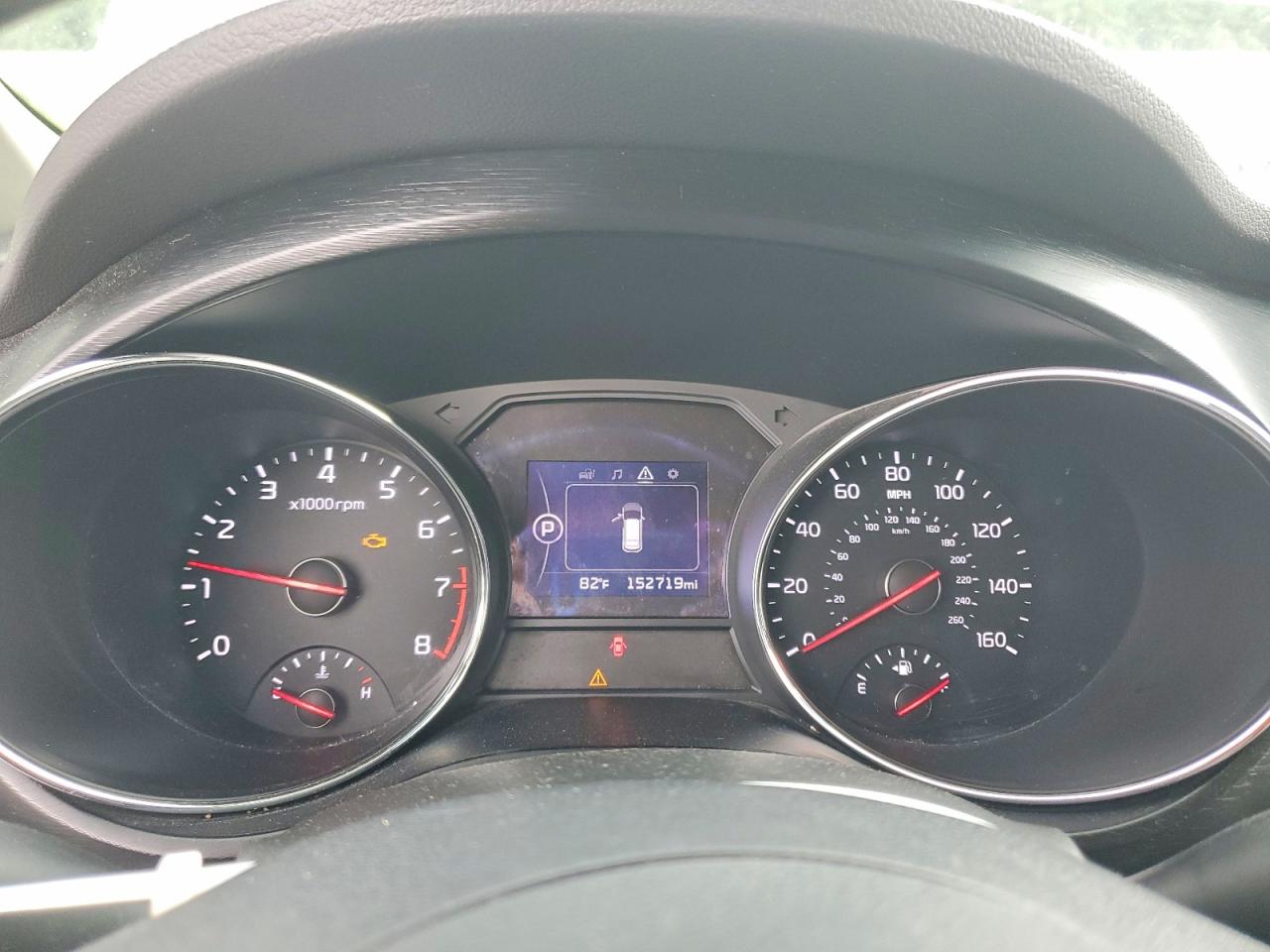 2016 KIA SEDONA LX - Middle-low