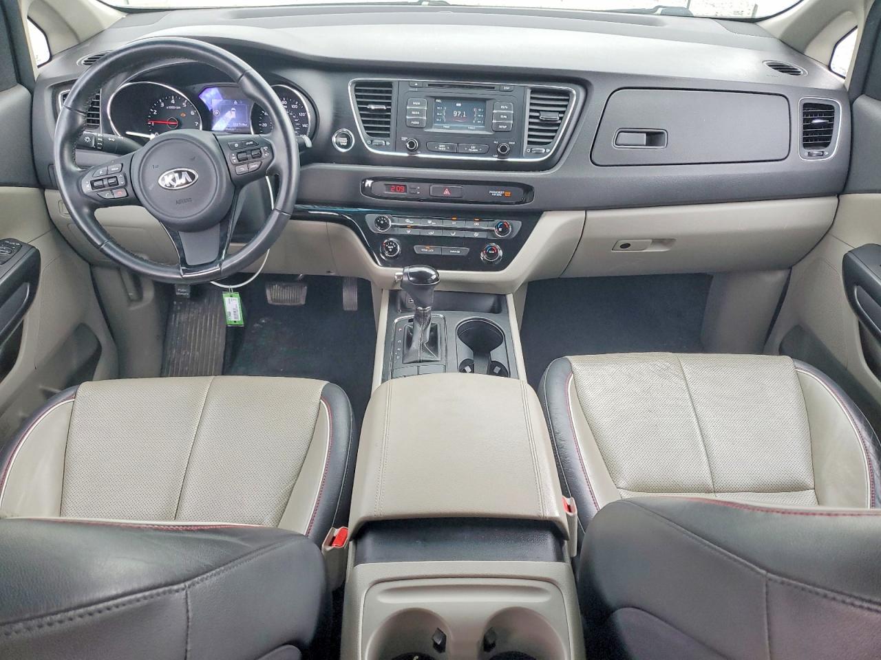 2016 KIA SEDONA LX - Middle-low