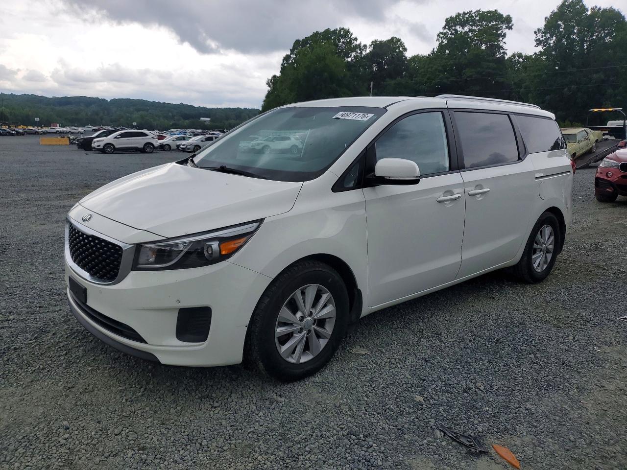 2016 KIA SEDONA LX - Middle-low