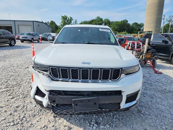 2023 JEEP GRAND CHEROKEE Laredo, Altitude
