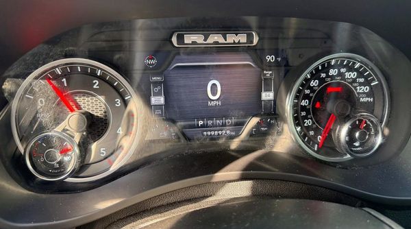 2024 RAM 3500 LARAMIE MEGA CAB 4X4