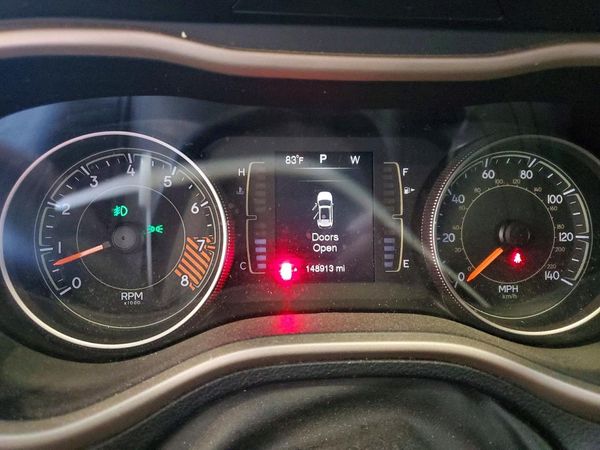 2015 JEEP CHEROKEE LATITUDE 4X4