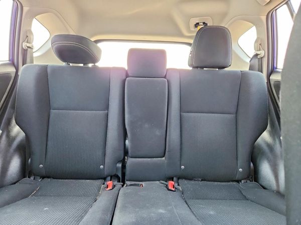 2015 TOYOTA RAV4 XLE (M Grade)