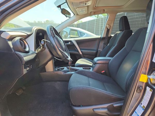 2016 TOYOTA RAV4 XLE (M Grade)