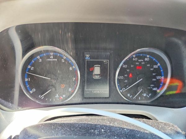 2016 TOYOTA RAV4 XLE (M Grade)