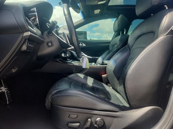 2023 KIA STINGER