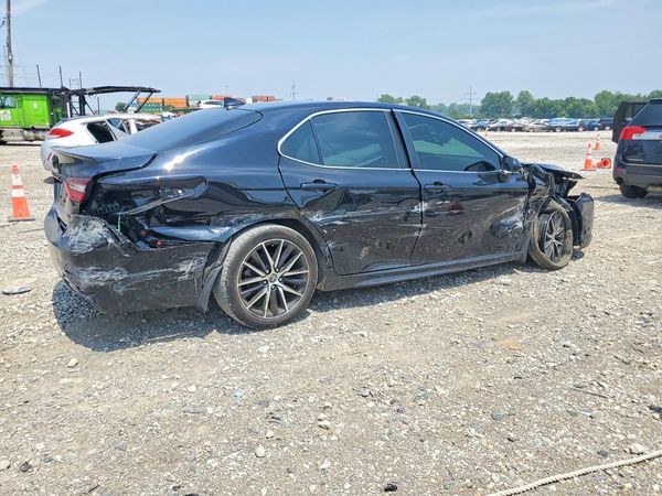 2024 TOYOTA CAMRY