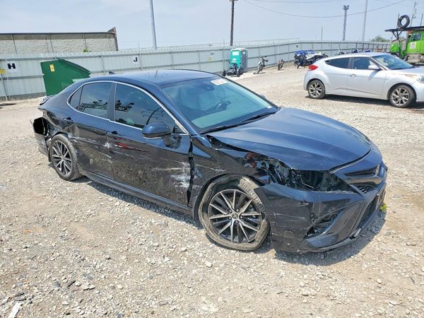 2024 TOYOTA CAMRY