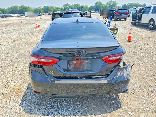 2024 TOYOTA CAMRY