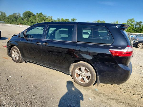 2015 TOYOTA SIENNA