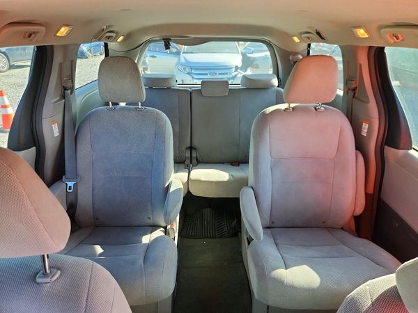 2015 TOYOTA SIENNA