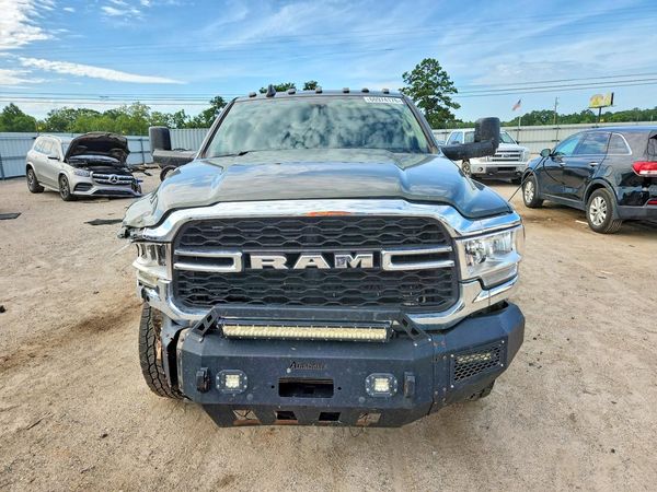 2020 RAM 2500 TRADESMAN CREW CAB 4X4