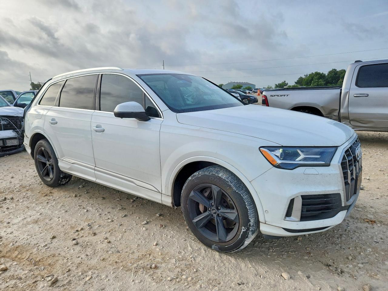 2020 AUDI Q7 quattro Premium Plus