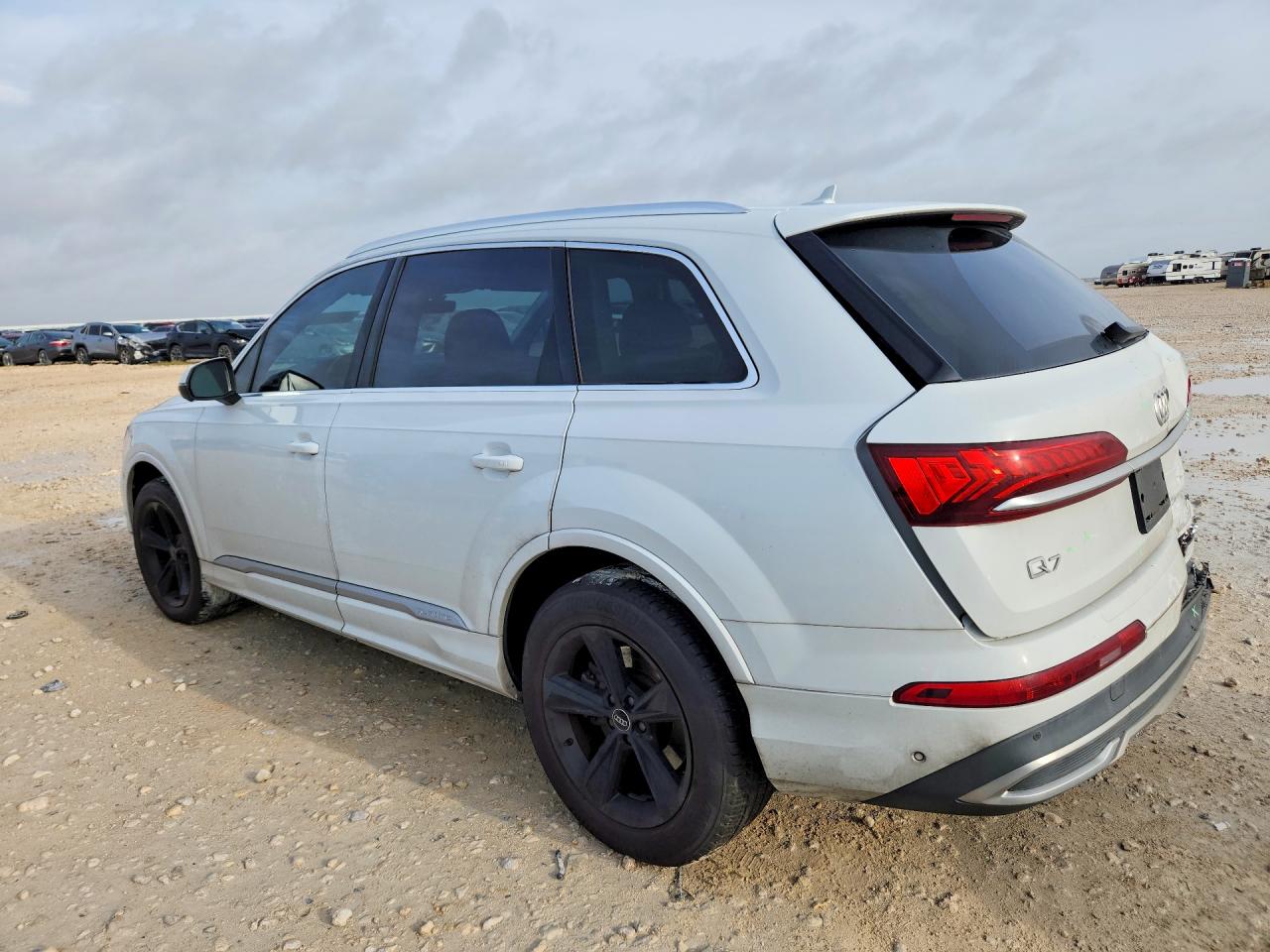 2020 AUDI Q7 quattro Premium Plus
