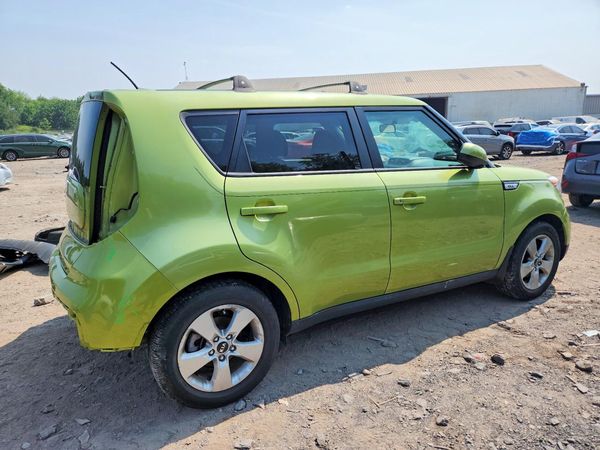 2017 KIA SOUL Base