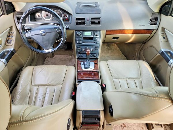 2013 VOLVO XC90