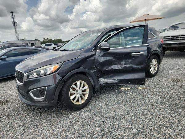 2017 KIA SORENTO L, LX