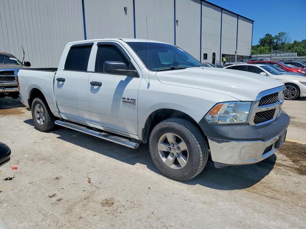 2014 RAM 1500 ST