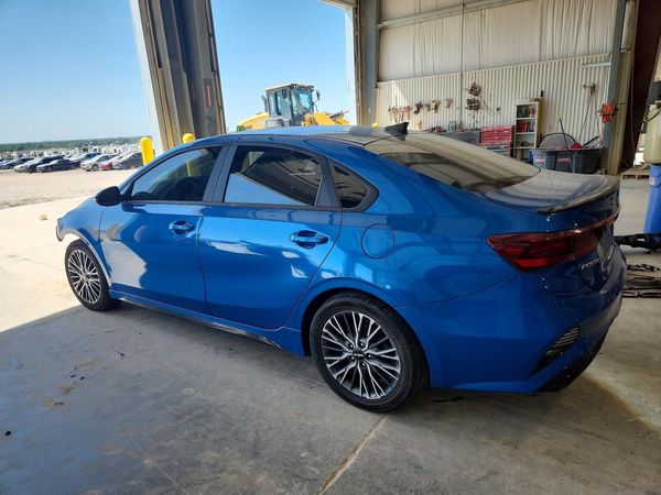 2024 KIA FORTE GT Line