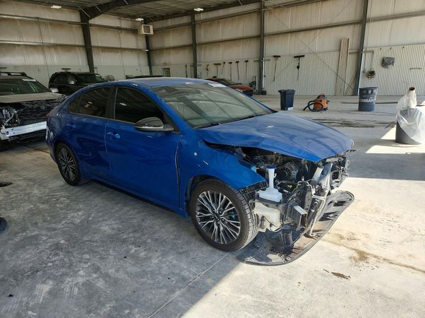 2024 KIA FORTE GT Line