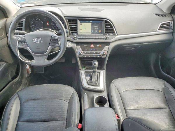 2017 HYUNDAI ELANTRA
