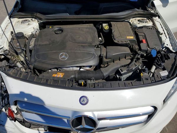 2015 MERCEDES-BENZ GLA GLA250 4-MATIC