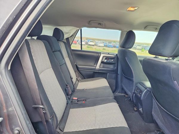 2022 TOYOTA 4RUNNER SR5