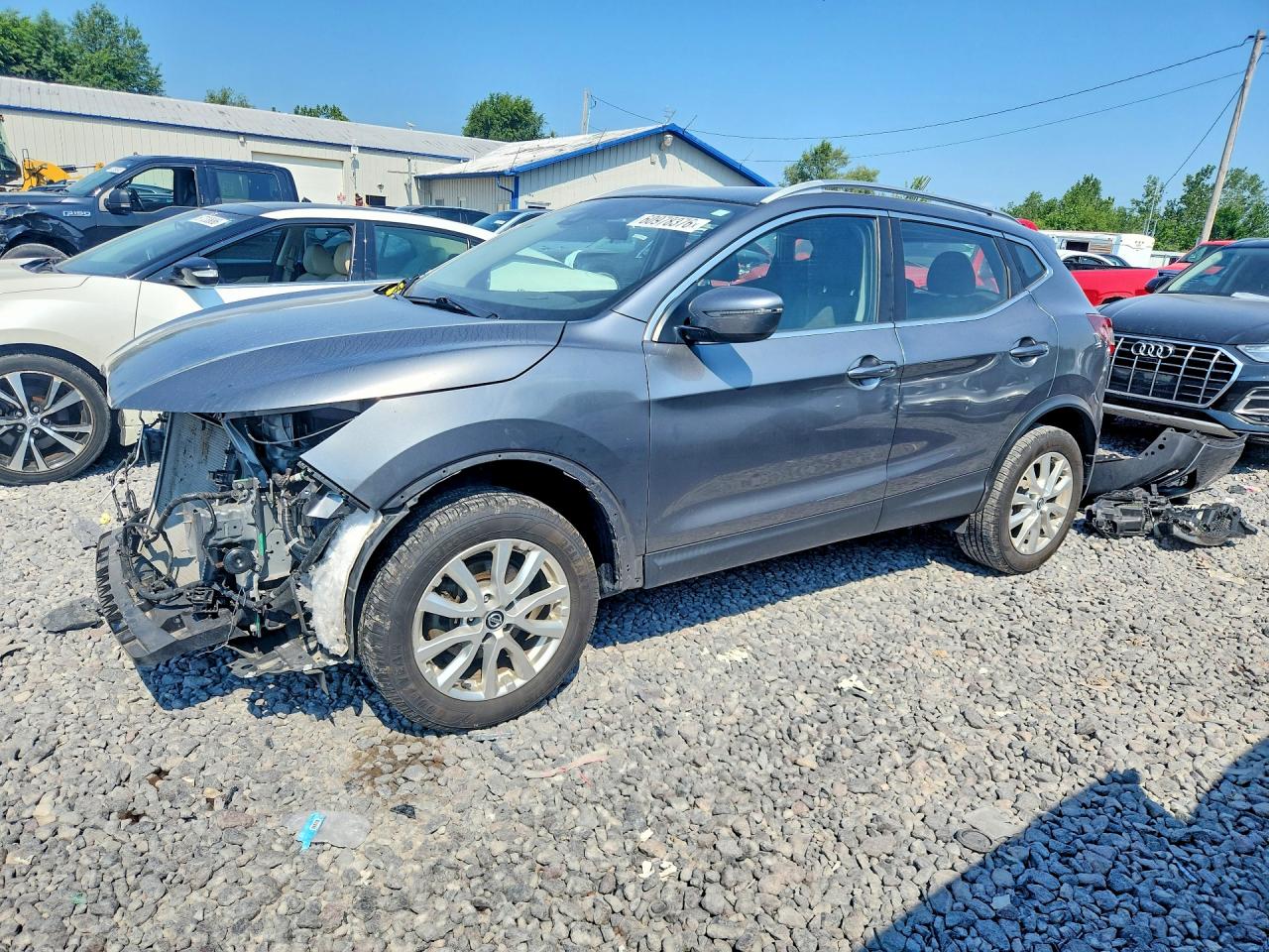 2021 NISSAN ROGUE SPORT SL — Front 3/4