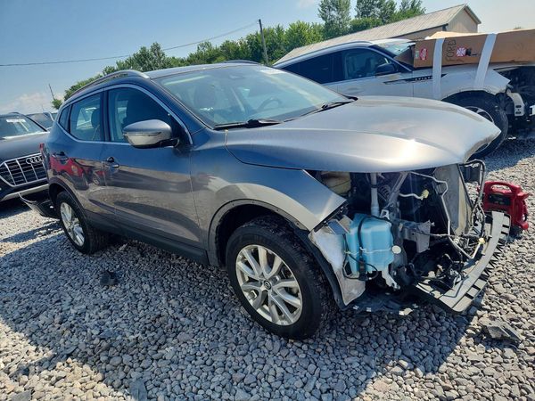 2021 NISSAN ROGUE SPORT SL — Passenger 3/4