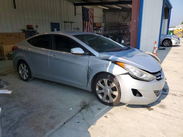2012 HYUNDAI ELANTRA