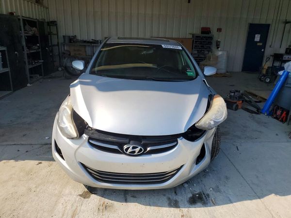 2012 HYUNDAI ELANTRA
