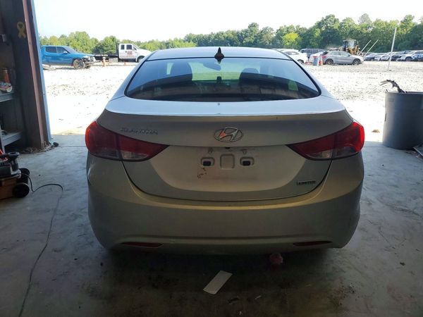 2012 HYUNDAI ELANTRA