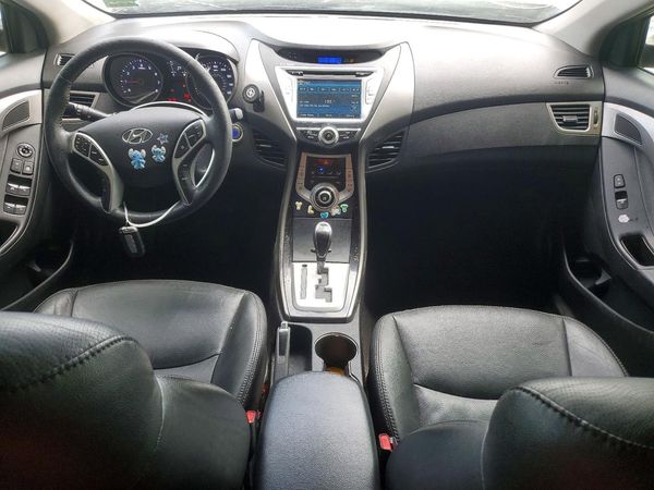 2012 HYUNDAI ELANTRA