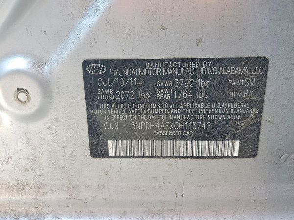 2012 HYUNDAI ELANTRA