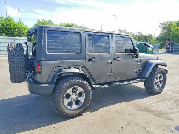2016 JEEP WRANGLER UNLIMITED SAHARA 4X4