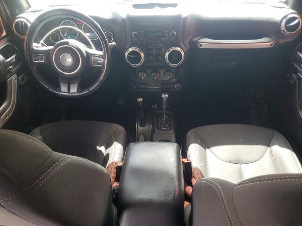 2016 JEEP WRANGLER UNLIMITED SAHARA 4X4