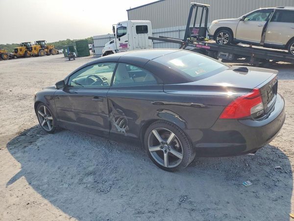 2012 VOLVO C70