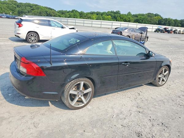 2012 VOLVO C70