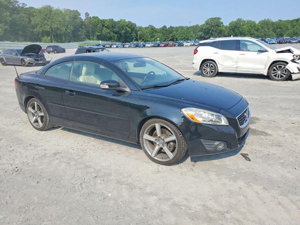 2012 VOLVO C70