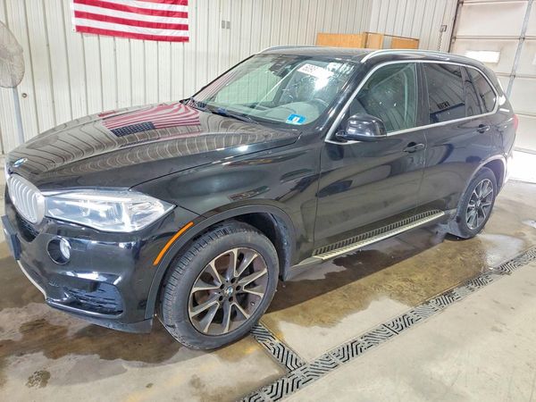 2016 BMW X5 xDrive35i — Front 3/4