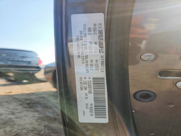 2015 DODGE CHALLENGER SXT Plus