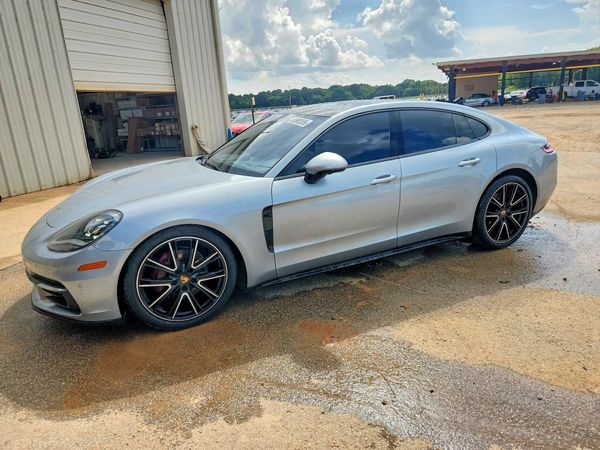 2020 PORSCHE PANAMERA Panamera / Panamera 4