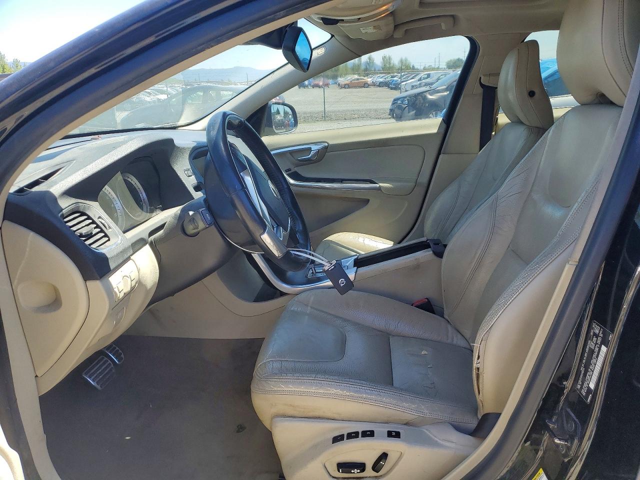 2012 VOLVO S60