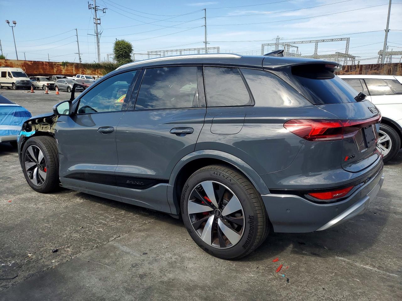 2025 AUDI SQ6 E-TRON