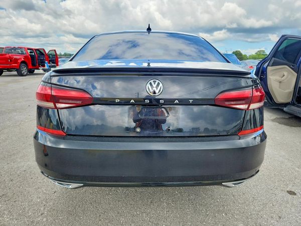 2020 VOLKSWAGEN PASSAT