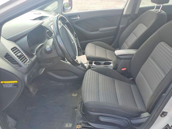 2017 KIA FORTE EX
