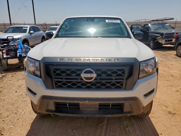 2024 NISSAN FRONTIER