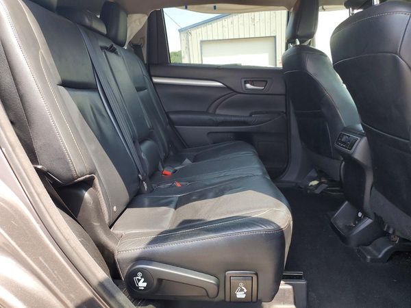2016 TOYOTA HIGHLANDER Base/Hybrid