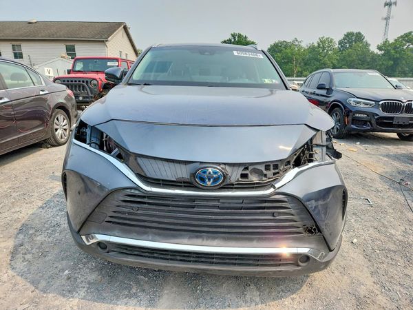2021 TOYOTA VENZA