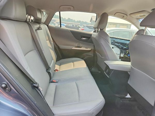 2021 TOYOTA VENZA
